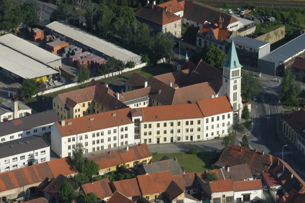 Střední škola, Horažďovice, Blatenská 313